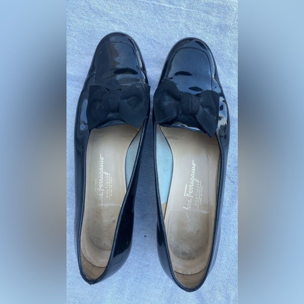 Salvatore Ferragamo black patent pumps, size 7